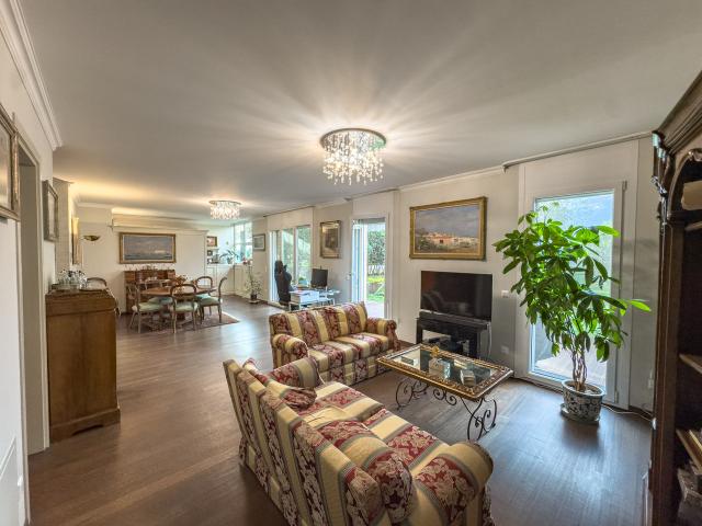 Wohnung mit Seeblick und Garten in Bissone
