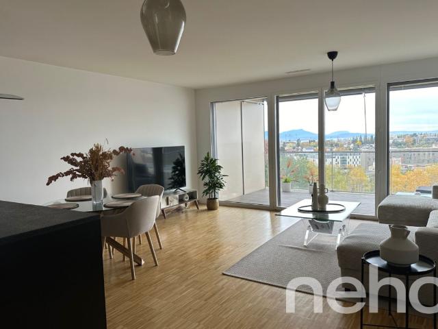 Wohnung in der obersten Etage und atemberaubende Aussicht