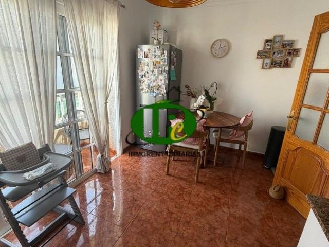 Wohnung in in 1. Etage mit 3 Schlafzimmern und 2 Bädern zu vermieten in El Tablero