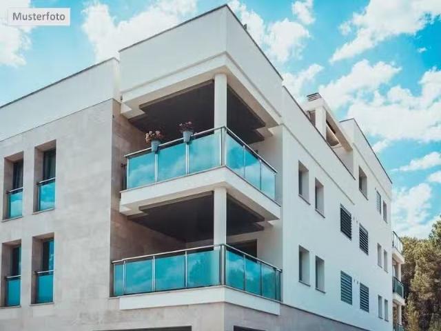 Wohnung kaufen Germering Etagenwohnung in 82110 Germering, L.
