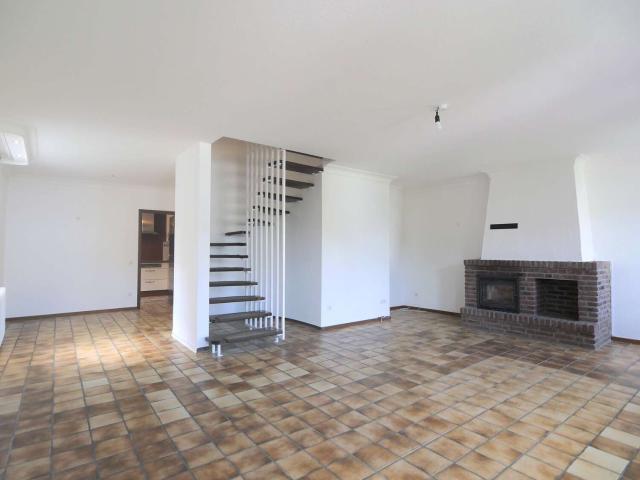 Wohnung zum Kaufen in Aachen Walheim 265.000,00 EUR 124 m²