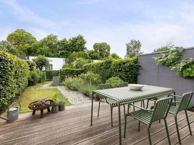 Wohnung zum Kaufen in Berlin Friedrichshain Stralau 2.100.000,00 EUR 284.85 m²