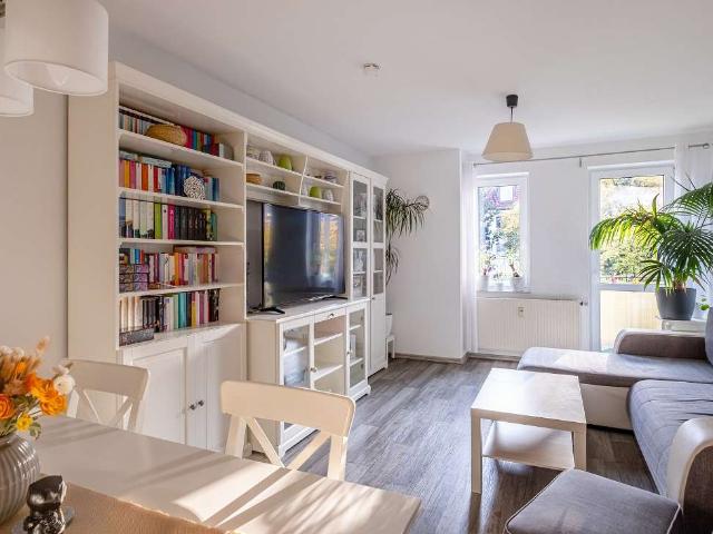 Wohnung zum Kaufen in Berlin Lichtenberg 350.000,00 EUR 77 m²