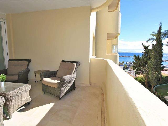 Wohnung zum Kaufen in Estepona Hafen 379.000,00 EUR 106 m²