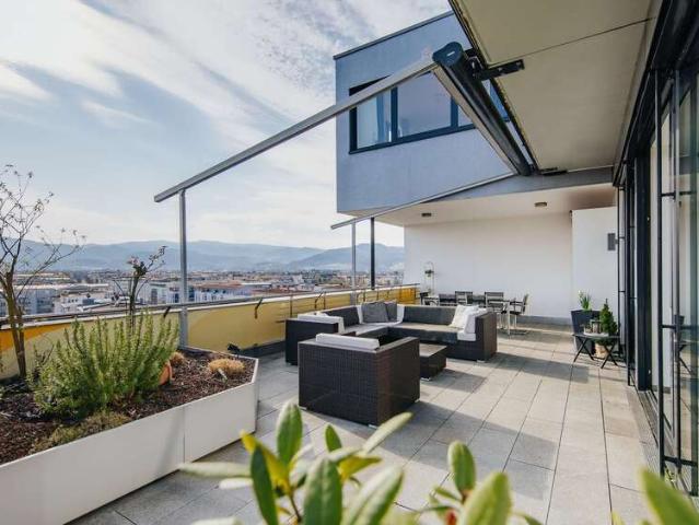 Wohnung zum Kaufen in Freiburg 1.750.000,00 EUR 240.43 m²