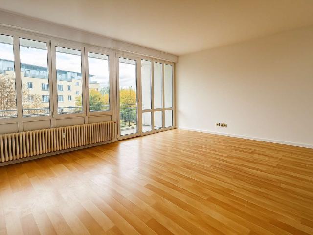 Wohnung zum Kaufen in Schönefeld 260.000,00 EUR 52.6 m²