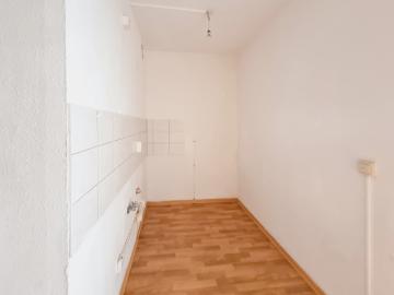 2 Zimmer Wohnung mit Balkon in Dresden-Prohlis. outlets