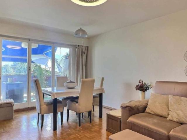 Wohnung 2.5 Zimmer
