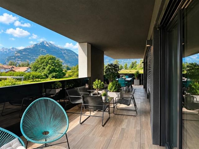 Wohnung 3,5 Zimmer mit großer überdachter Terrasse