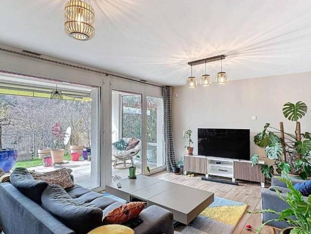 Wohnung 4.5 Zimmer