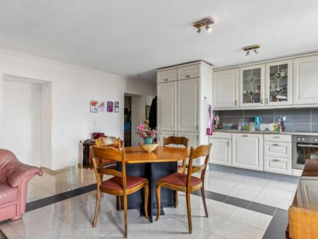 Wohnung 4.5 Zimmer