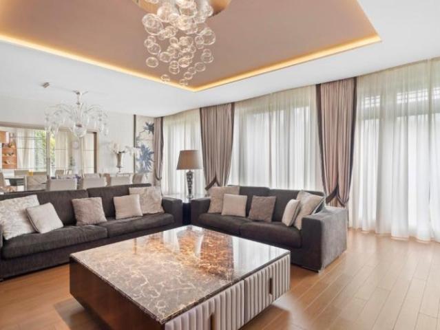 Wohnung 6.5 Zimmer