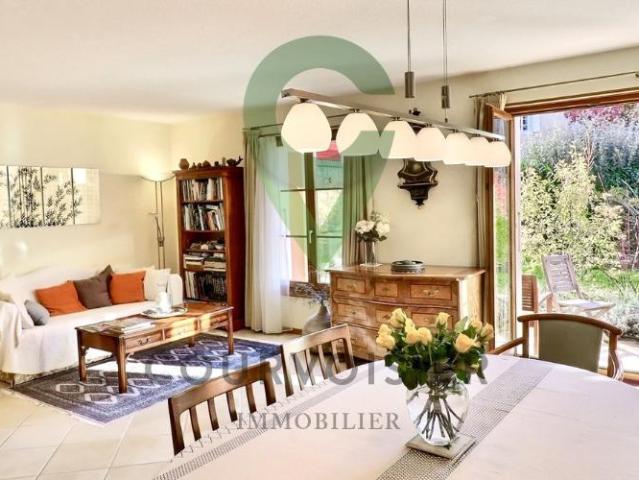 Wohnung 6.5 Zimmer