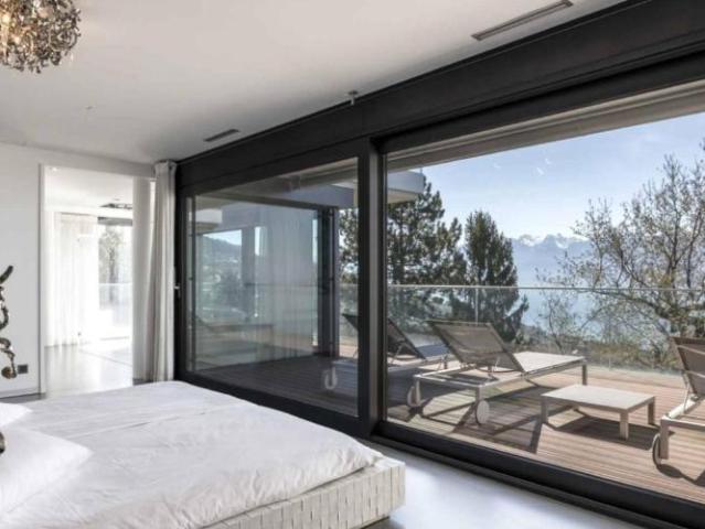 Wohnung 8.5 Zimmer
