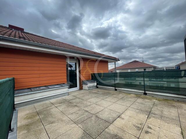 Woippy Bel F3 lumineux avec terrasse