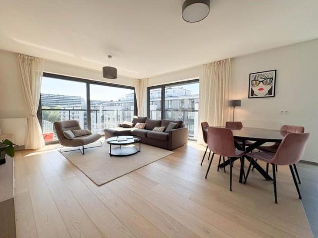 WOLUWE SAINT LAMBERT APARTMENT 3 BDRS/1 BTH/1 SHOWER ROOM