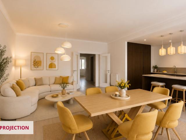 Woluwe Saint Lambert – Renovated 2 bedroom apartment with balcony, garage and parking