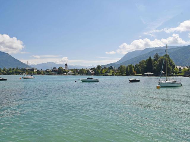 Wolfgangsee: Seeblick, Natur & eigenes Bootshaus