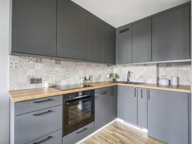 Wolne końcówki czerwca, w biznesowym centrum! 27.4 m²