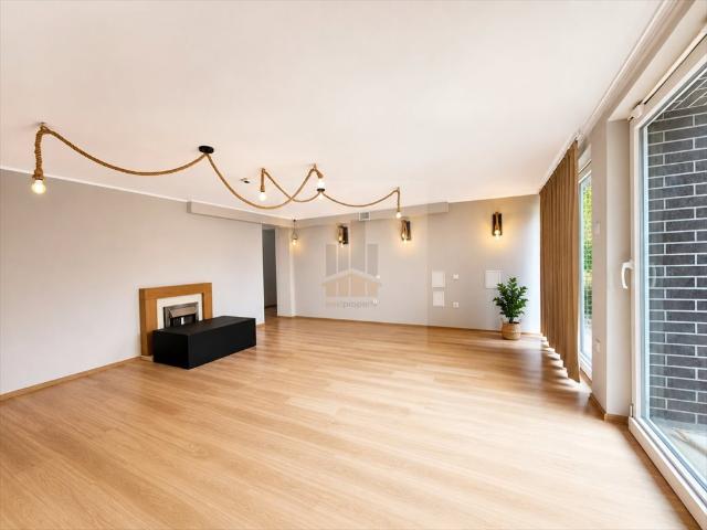 Wolnostojący dom 410 m2 pod hostel, gotowy do działalności