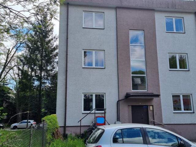 Wolnostojący lokal 300 m² na biuro i usługi w Łodzi
