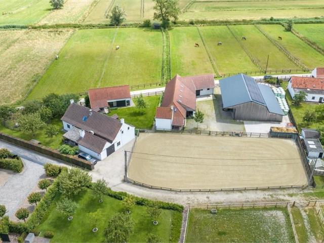 WORTEGEM PETEGEM Woning met bijgebouw, paardenaccomodatie