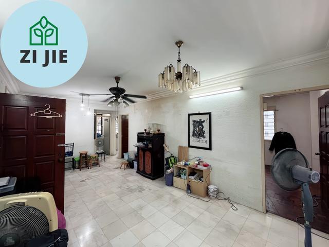 Worth To Buy Corner UnitGreenlane Heights Block 46 Greenlane