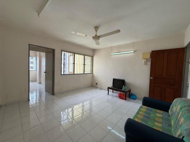 WORTH BUY Block 33 Taman Pekaka Apartment Gelugor Lip Sin For Sale