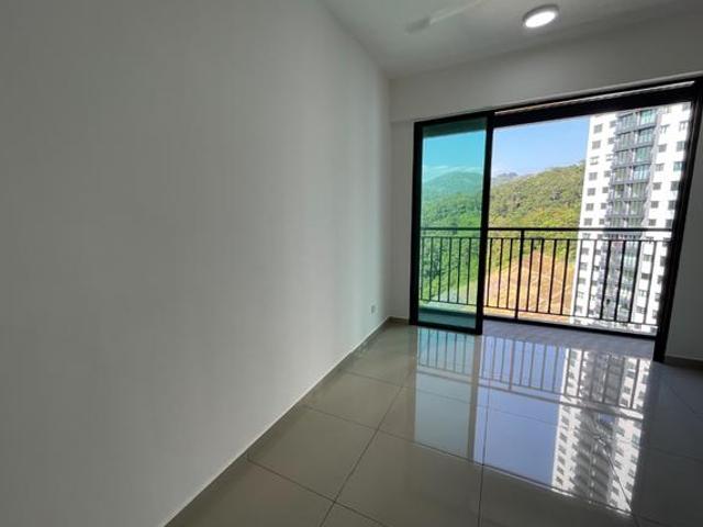 Worth Buy Well Maintained Like New Tree O with 2 Carparks Nice View