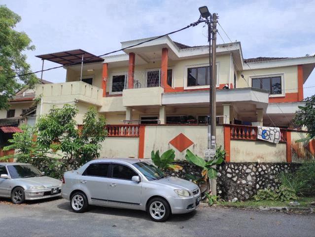 WORTH IT BUY CORNER LOT Double Storey Taman Cemerlang Melati Setapak