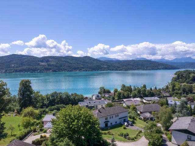 WÖRTHERSEE BLICK: Exklusive Familienvilla in Bestlage von Krumpendorf