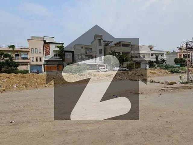 133 Square Yards Residential Plot Is Available In Gulistan E Jauhar