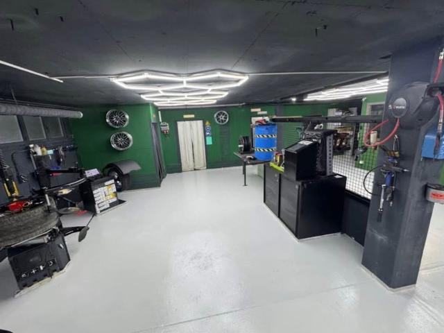 Workshop with 1 room for rent in Vilters Wangs 100 m² | dreamo. Ch