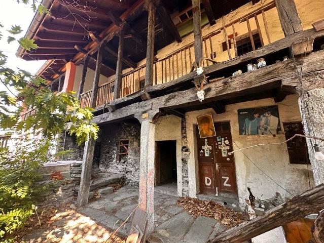 Workshop with 7 rooms on sale in Gordevio Ref 5 290k | dreamo. Ch