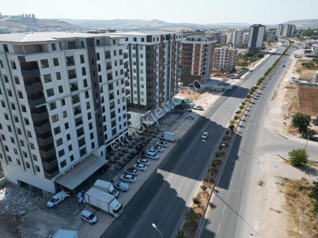 World İlkevim'den 50 Mt Anayol Üzeri Kiralık Dükkan videolu