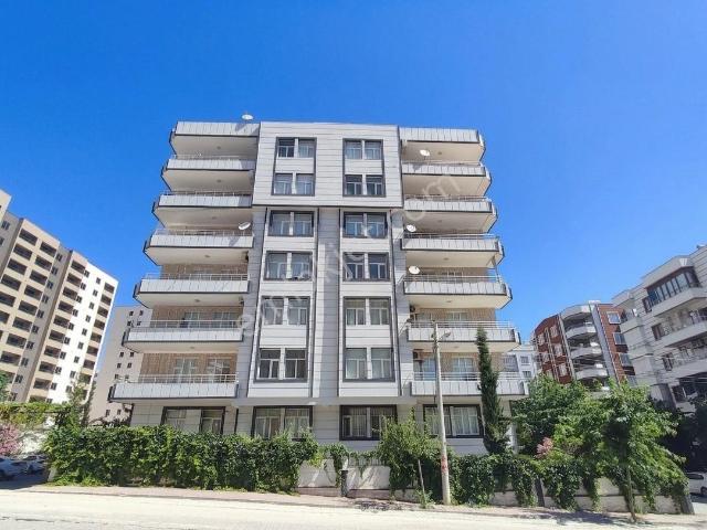 World İlkevim'den Akpıyarda Kiracılı Satılık 3+1 Daire