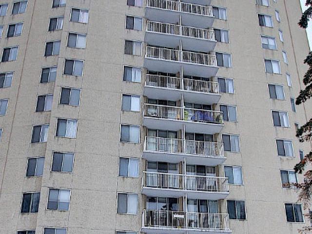 Wow! Condo Home With Spectacular Views Of The River Valley And