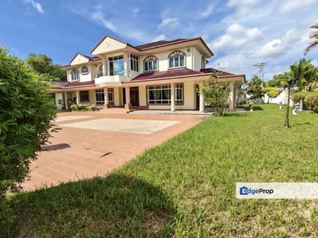 WOW! Huge Prestige Bungalow For Rent in Kolombong | 18,038 sqft Land