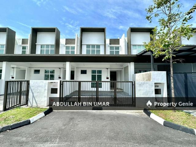 WOW NEW HOUSE BELUM DIDUDUKI Teres 2 tingkat Tmn La Casa Lunas