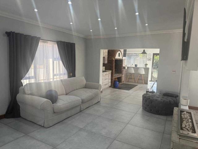 WOW! WOW! NOW THIS IS SIMPLY WOW!WOW! ULTRA MODERN