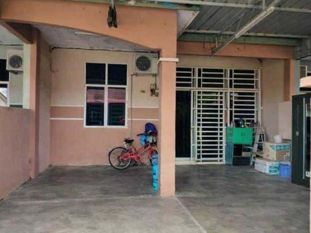 Wow Teres Setingkat Taman Teluk Baiduri SekatanBerdekatan dengan