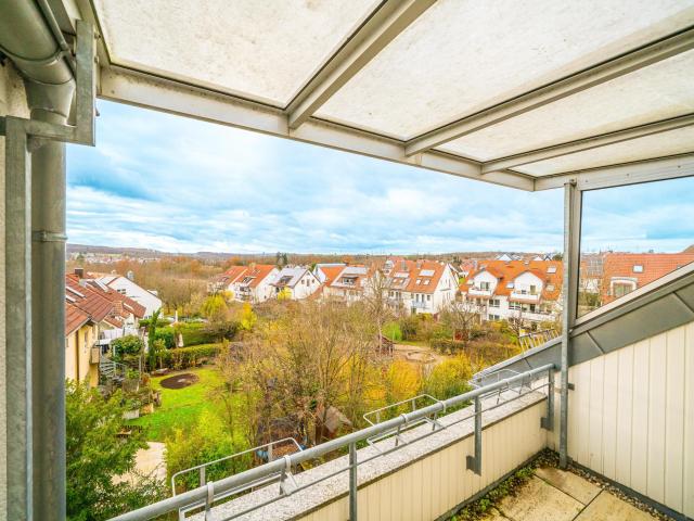 WN Hohenacker 3 ½ Zimmer mit Platzreserve im Dachboden!