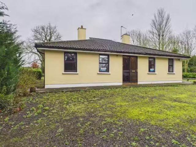 Wrights Cross Villa, Athy, County Kildare, R14 P520