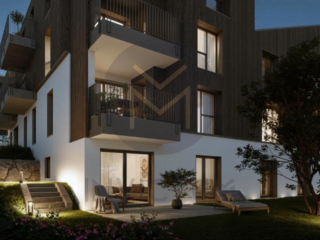 www.loreedumoleson.ch Großer privater Garten von 2,5 m mit 130 m²