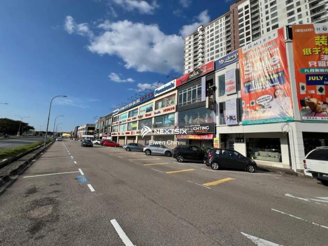 WTL Seria 88 Business Centre, Setia Alam. Second Floor Shoplot 23x70 Fully Furnished Unit Facing Ample Parking Strategic Location Fully Furnished Asking Rental RM2200