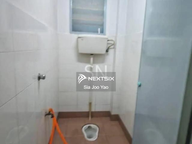 WTS Tepi Sungai Klang 1 Storey Freehold 20x96 4R3B Renovated Partially Furnished Never Flood Chinese Area Selling RM 465K Alex 0102966