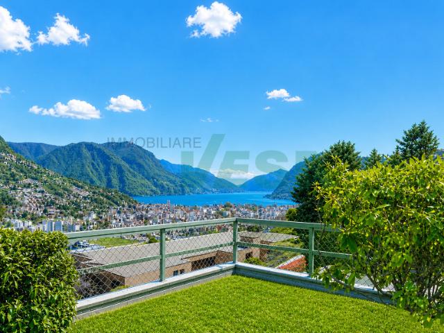 Wunderbares 6,5 Zimmer Penthouse mit schöner Seesicht und Privatgarten