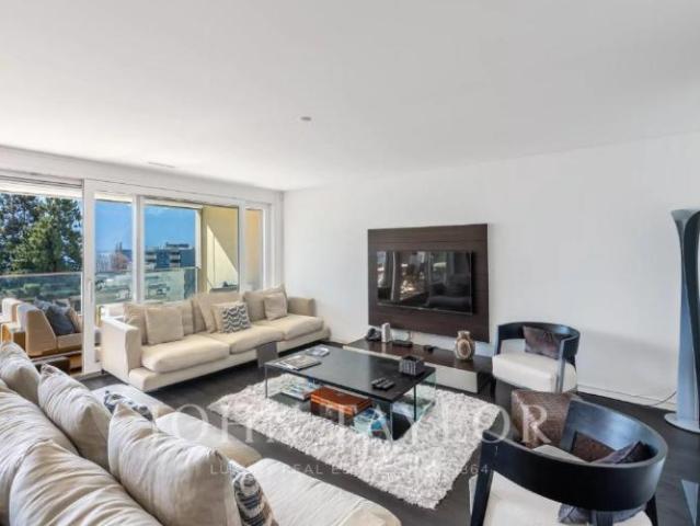 Wunderschön! 5 Zimmer Wohnung im Herzen von Montreux