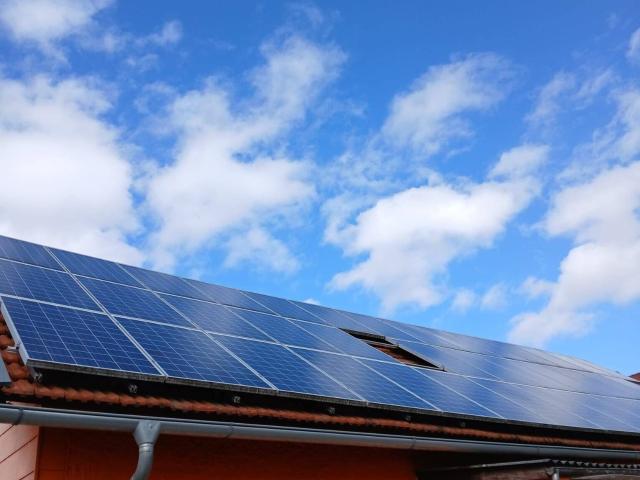 Wunderschön im Grünen wohnen! Kostengünstig und energieeffizient !