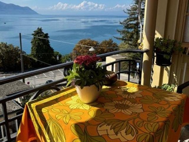 Wunderschön möblierte 3.5 Zimmerwohnung mit Panoramablick auf den See in Territet